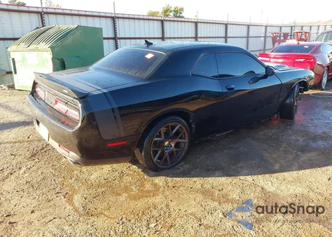 2016 Dodge Challenger R/T Scat Pack z USA, uszkodzony, nr VIN 2C3CDZFJ8GH213617